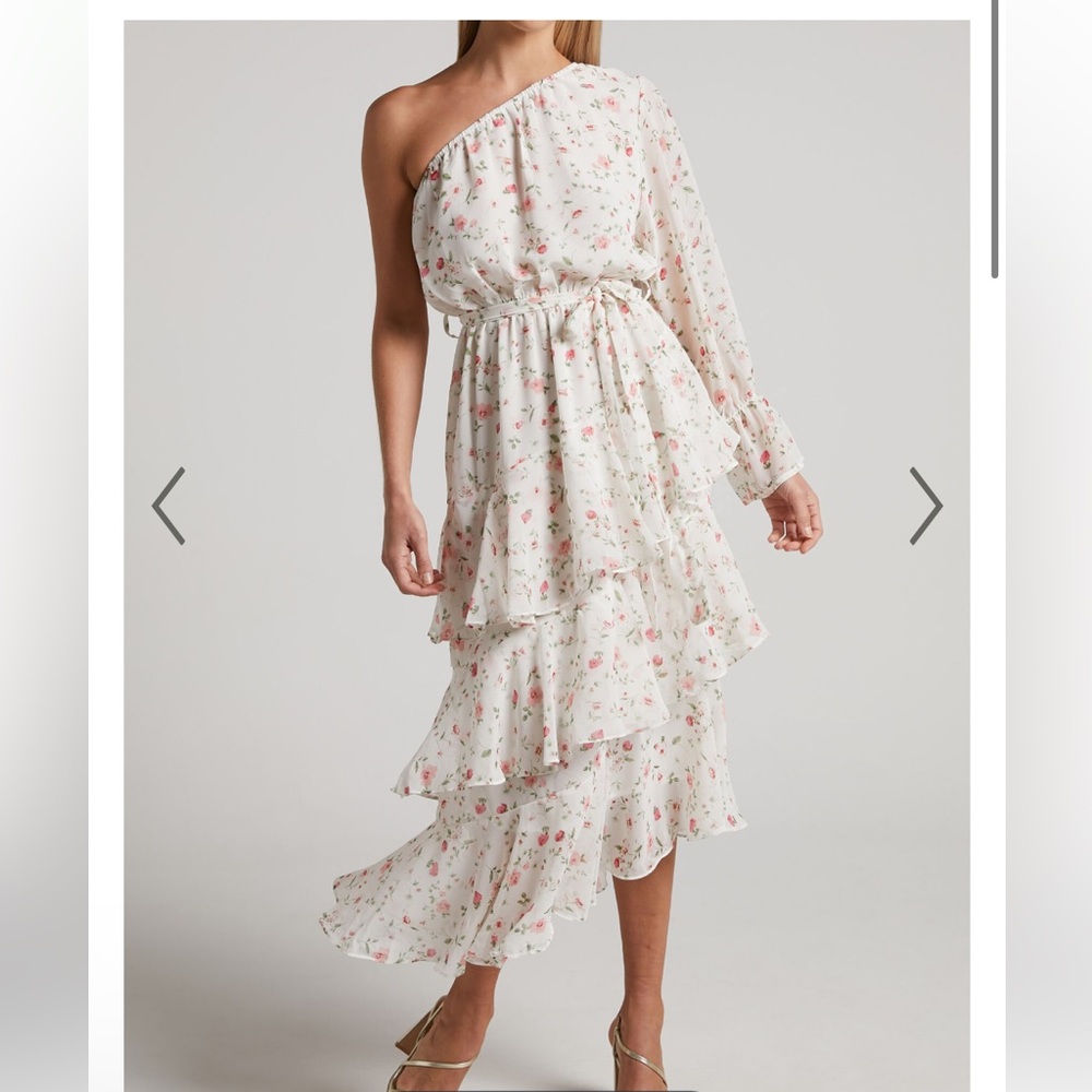 NWOT NBW Showpo One Shoulder Tiered Floral White Midi Dress - Picture 3 of 7